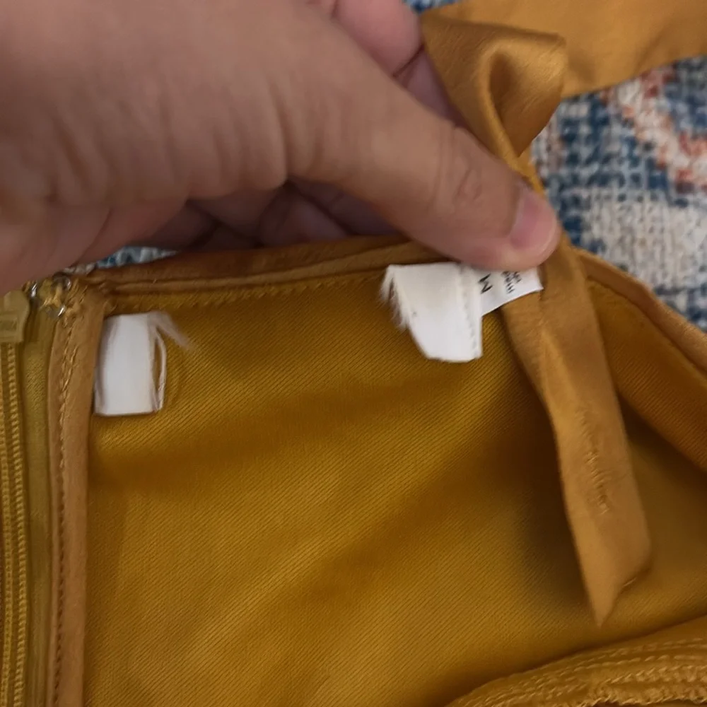 ASTR the Label Pleated Bodice Midi Dress in Gold SZ M NWOT - Picture 5 of 6